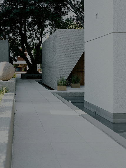 Landscape Furniture & Features